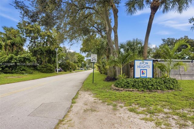 4540 SW 28th Terrace, Dania Beach, FL 33312