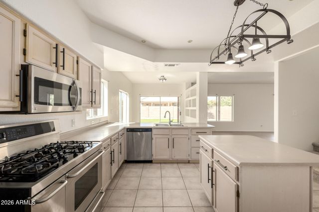 11330 W ROSEWOOD Drive, Avondale, AZ 85392
