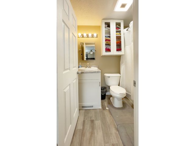 11 Sunset Manor, Mooresville, IN 46158