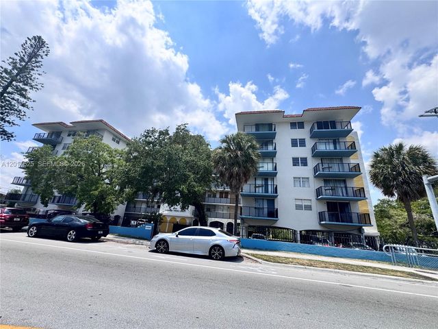 12590 NE 16th Ave 209, North Miami, FL 33161