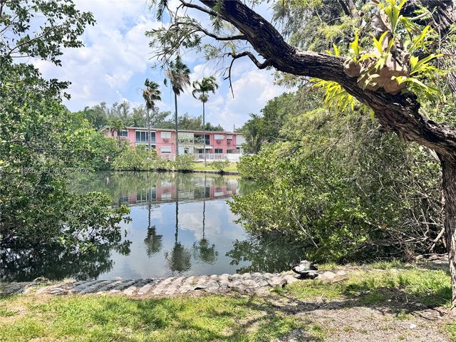 12590 NE 16th Ave 209, North Miami, FL 33161