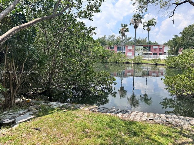 12590 NE 16th Ave 209, North Miami, FL 33161