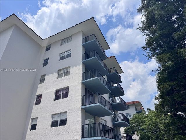 12590 NE 16th Ave 209, North Miami, FL 33161