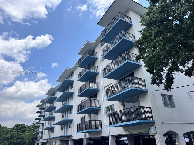 12590 NE 16th Ave 209, North Miami, FL 33161