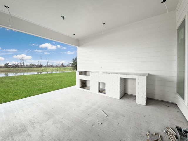 39521 Hernando De Soto Dr, Darrow, LA 70725