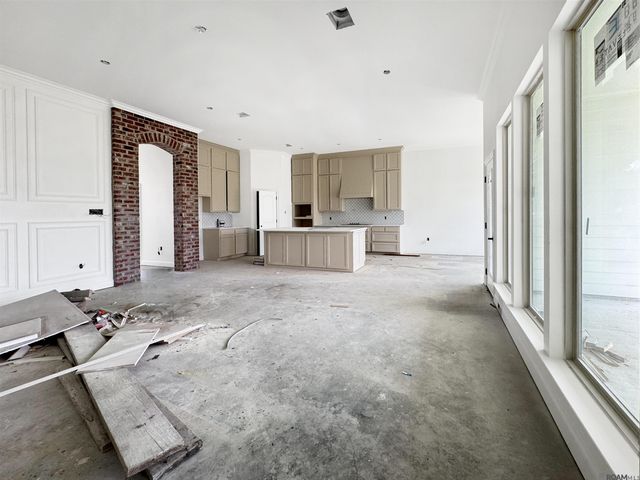 39521 Hernando De Soto Dr, Darrow, LA 70725