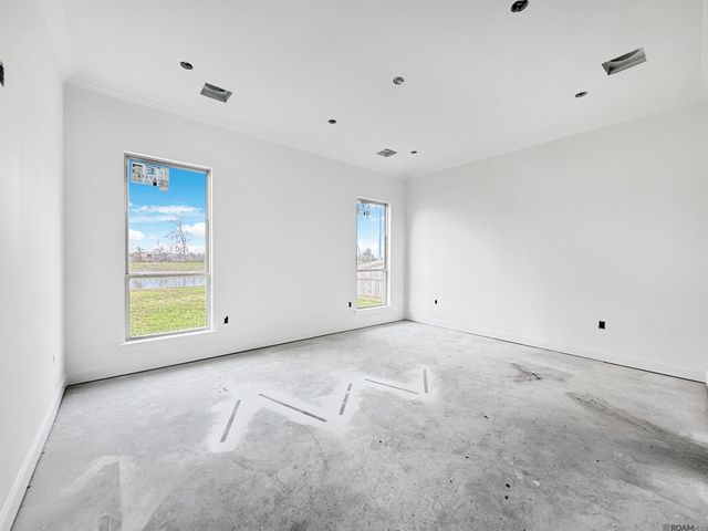 39521 Hernando De Soto Dr, Darrow, LA 70725