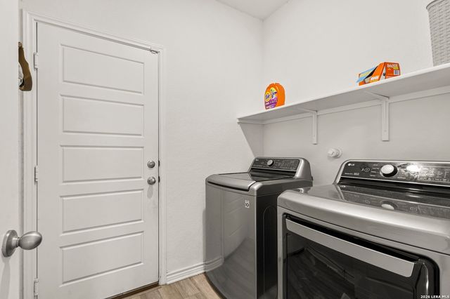 355 Deer Crest Dr, New Braunfels, TX 78130