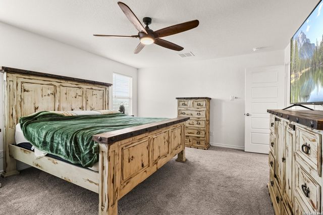 355 Deer Crest Dr, New Braunfels, TX 78130