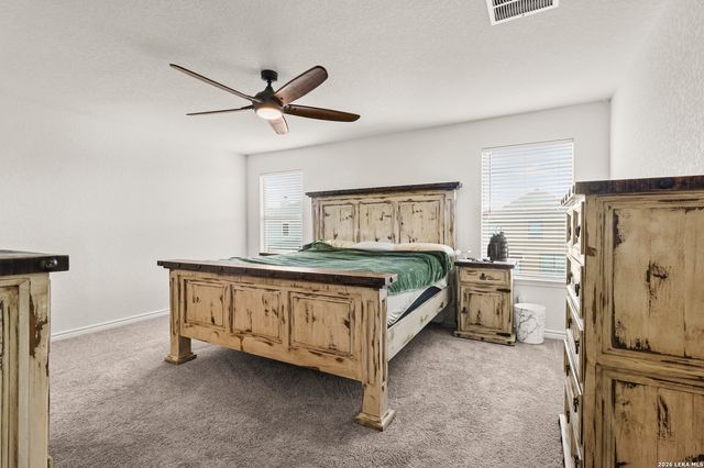 355 Deer Crest Dr, New Braunfels, TX 78130