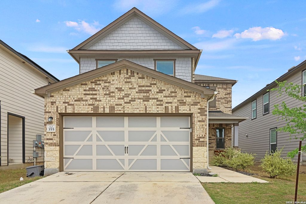 355 Deer Crest Dr, New Braunfels, TX 78130