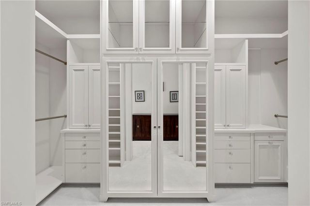 8057 Via Vecchia, Naples, FL 34108