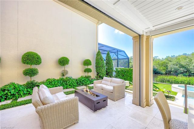 8057 Via Vecchia, Naples, FL 34108