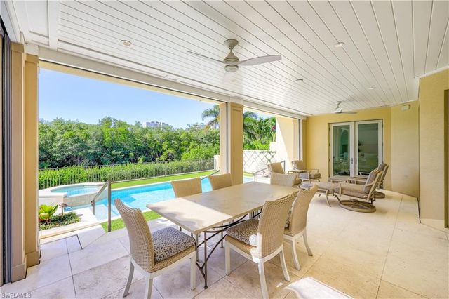 8057 Via Vecchia, Naples, FL 34108