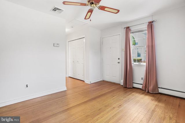 242 N ROLLING RD, Springfield, PA 19064