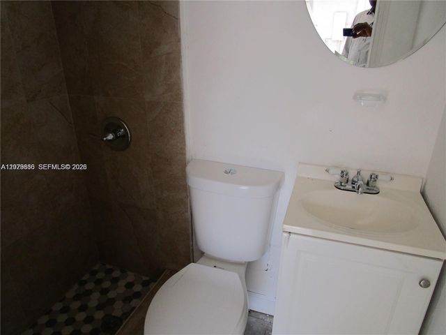 115 NE 192nd St 1, Miami, FL 33179