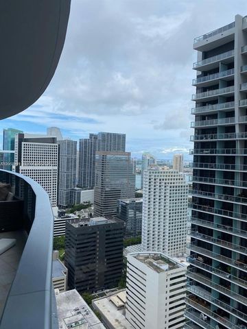 1000 Brickell Plz 4207, Miami, FL 33131