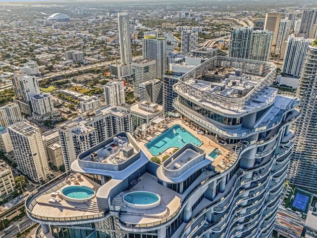 1000 Brickell Plz 4207, Miami, FL 33131