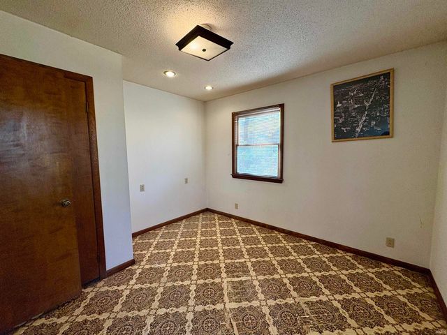 7548 W Ridgeview Circle, Logansport, IN 46947