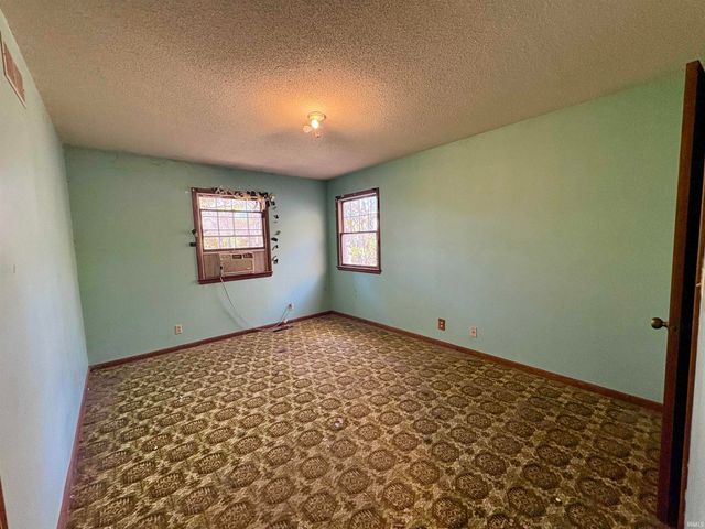 7548 W Ridgeview Circle, Logansport, IN 46947