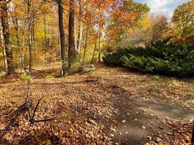 7548 W Ridgeview Circle, Logansport, IN 46947