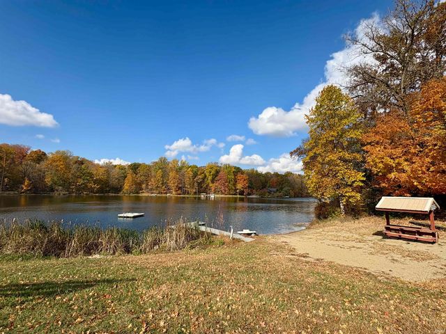 7548 W Ridgeview Circle, Logansport, IN 46947