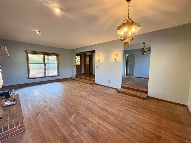 7548 W Ridgeview Circle, Logansport, IN 46947