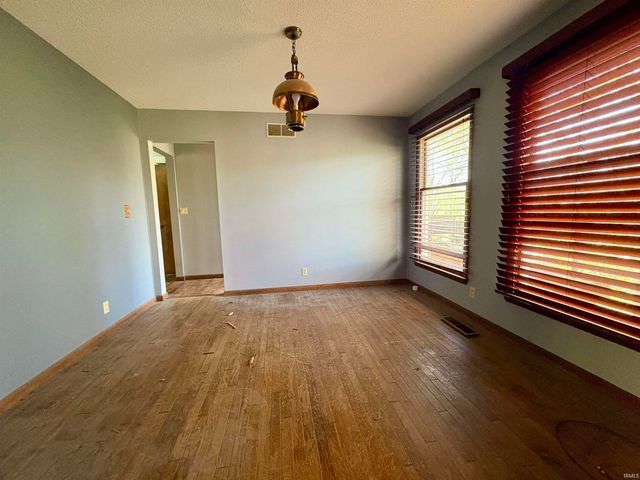 7548 W Ridgeview Circle, Logansport, IN 46947