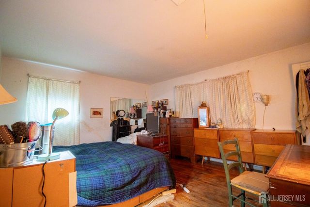 22 Agate Road, East Brunswick, NJ 08816