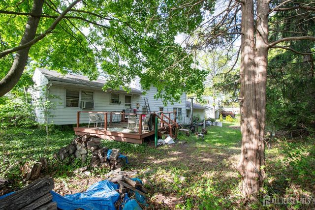 22 Agate Road, East Brunswick, NJ 08816