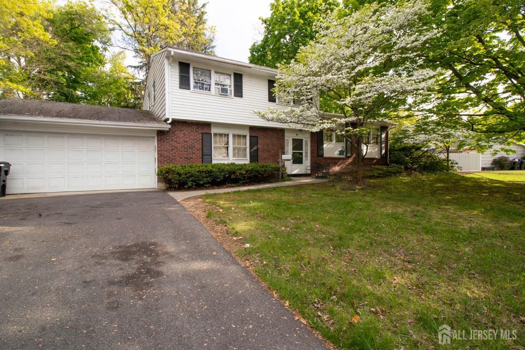 22 Agate Road, East Brunswick, NJ 08816