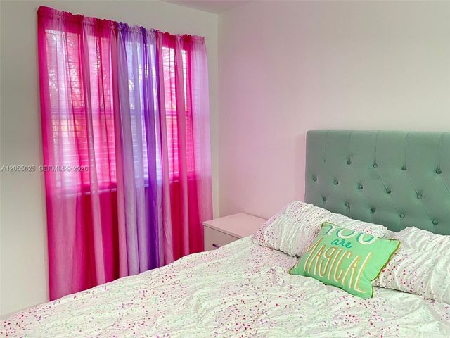 8615 NW 5th Terrace 14206, Miami, FL 33126