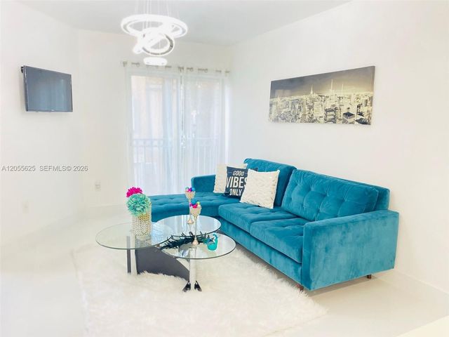 8615 NW 5th Terrace 14206, Miami, FL 33126