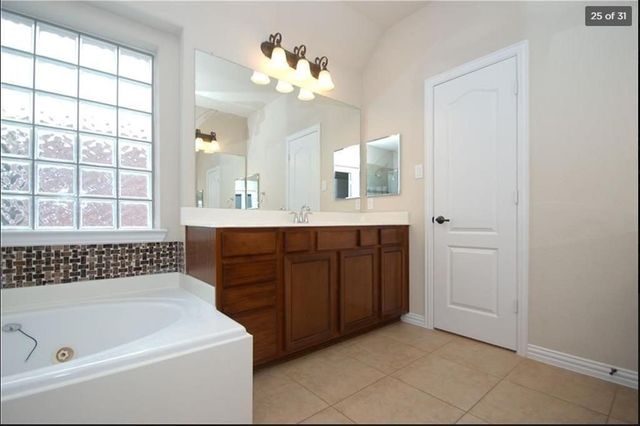 4357 Kestrel Way, Carrollton, TX 75010