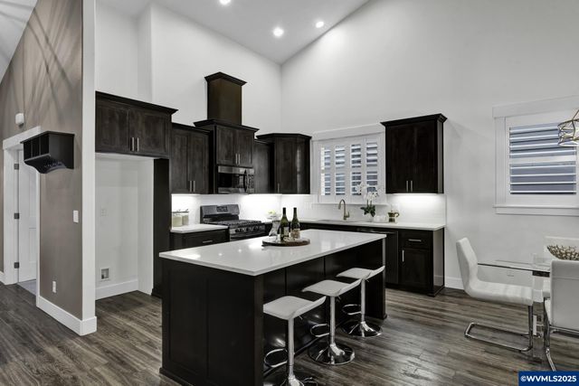 184 Summit View Av SE, Salem, OR 97306