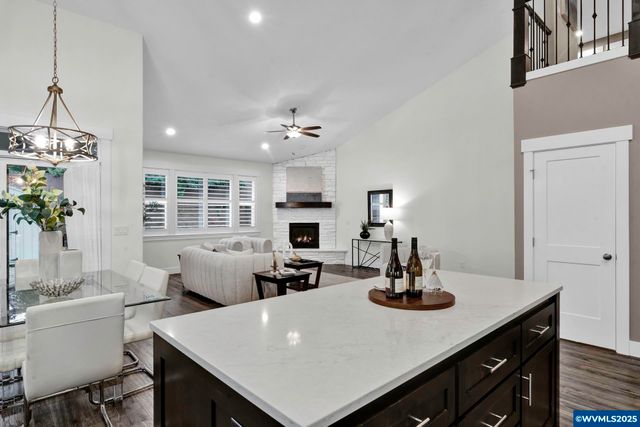 184 Summit View Av SE, Salem, OR 97306