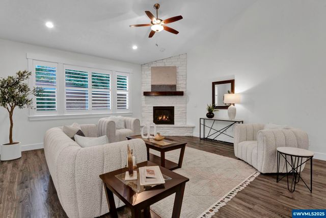 184 Summit View Av SE, Salem, OR 97306