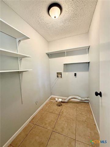 705 Woodcrest Circle, New Braunfels, TX 78130