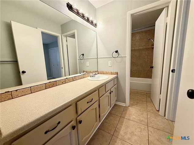 705 Woodcrest Circle, New Braunfels, TX 78130