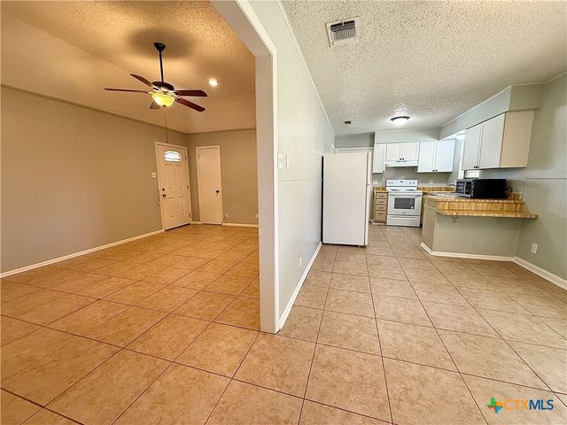 705 Woodcrest Circle, New Braunfels, TX 78130