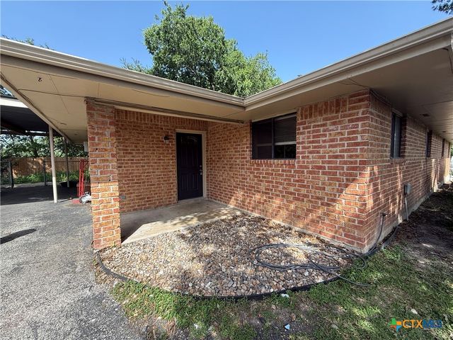 705 Woodcrest Circle, New Braunfels, TX 78130