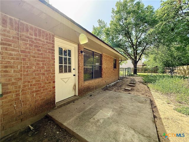 705 Woodcrest Circle, New Braunfels, TX 78130