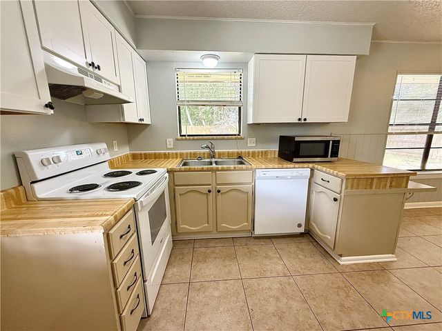 705 Woodcrest Circle, New Braunfels, TX 78130