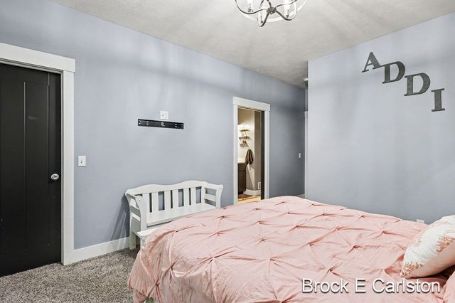 1294 Tall Tree Lane, Muskegon, MI 49445