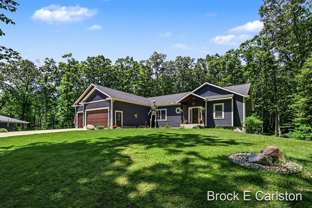1294 Tall Tree Lane, Muskegon, MI 49445