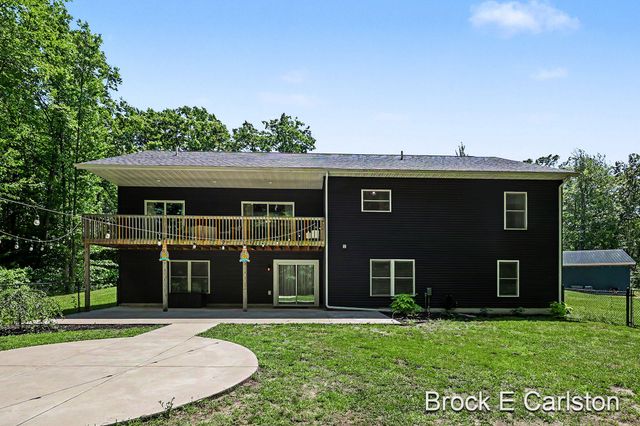 1294 Tall Tree Lane, Muskegon, MI 49445