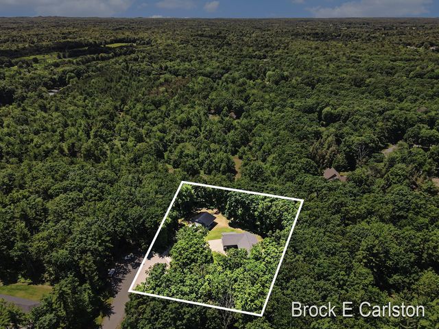 1294 Tall Tree Lane, Muskegon, MI 49445