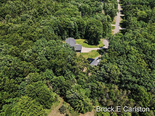 1294 Tall Tree Lane, Muskegon, MI 49445