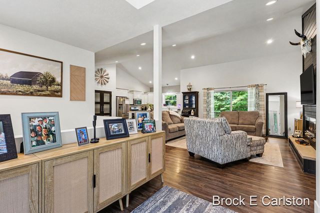 1294 Tall Tree Lane, Muskegon, MI 49445