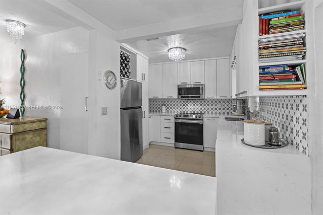 4331 SW 7th St, Miami, FL 33134